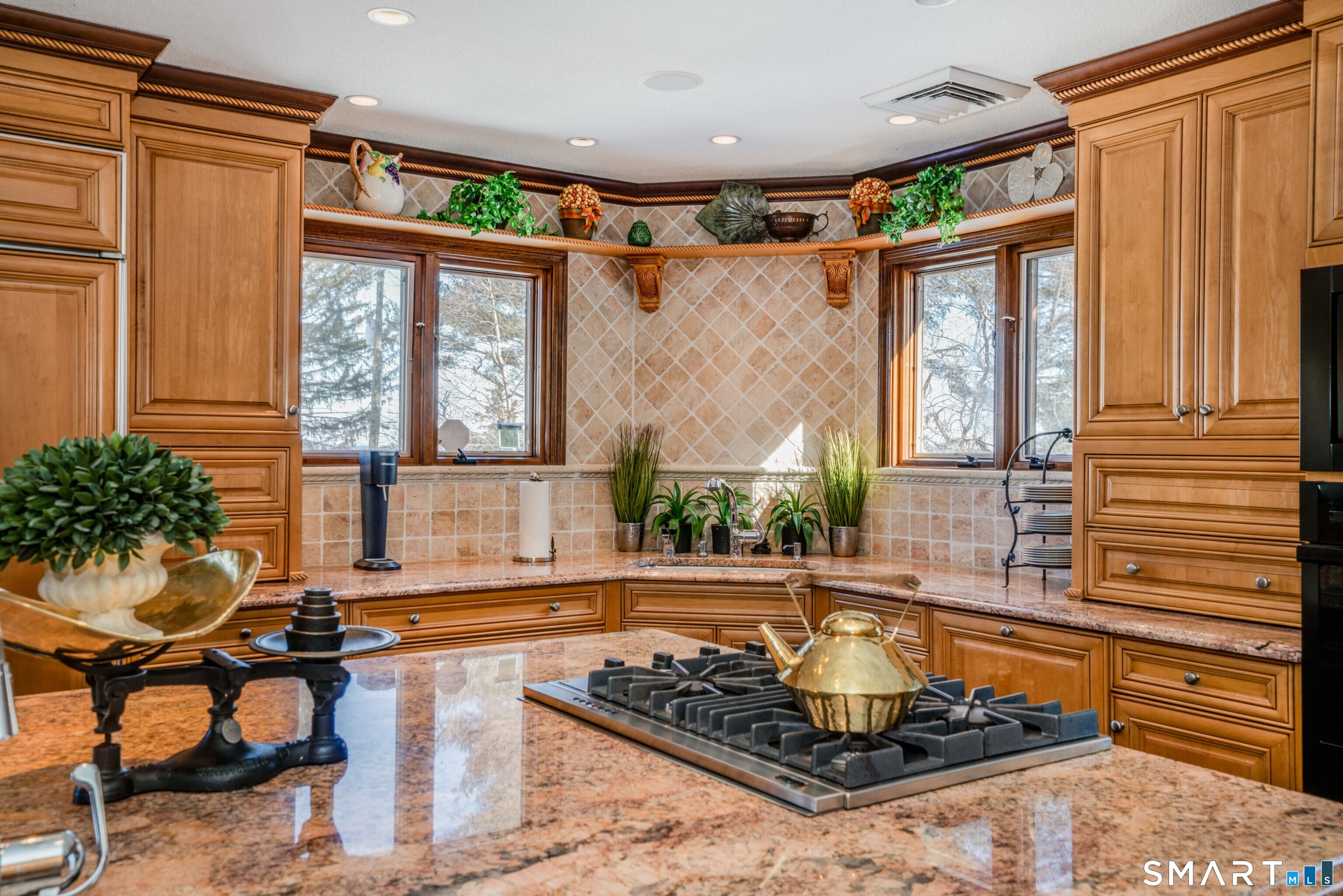 33 Mountain Farms Road West Hartford CT 06117