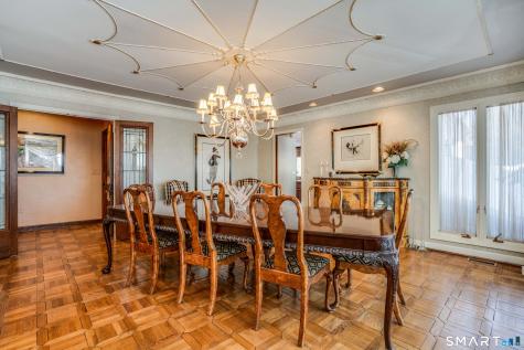 33 Mountain Farms Road West Hartford CT 06117