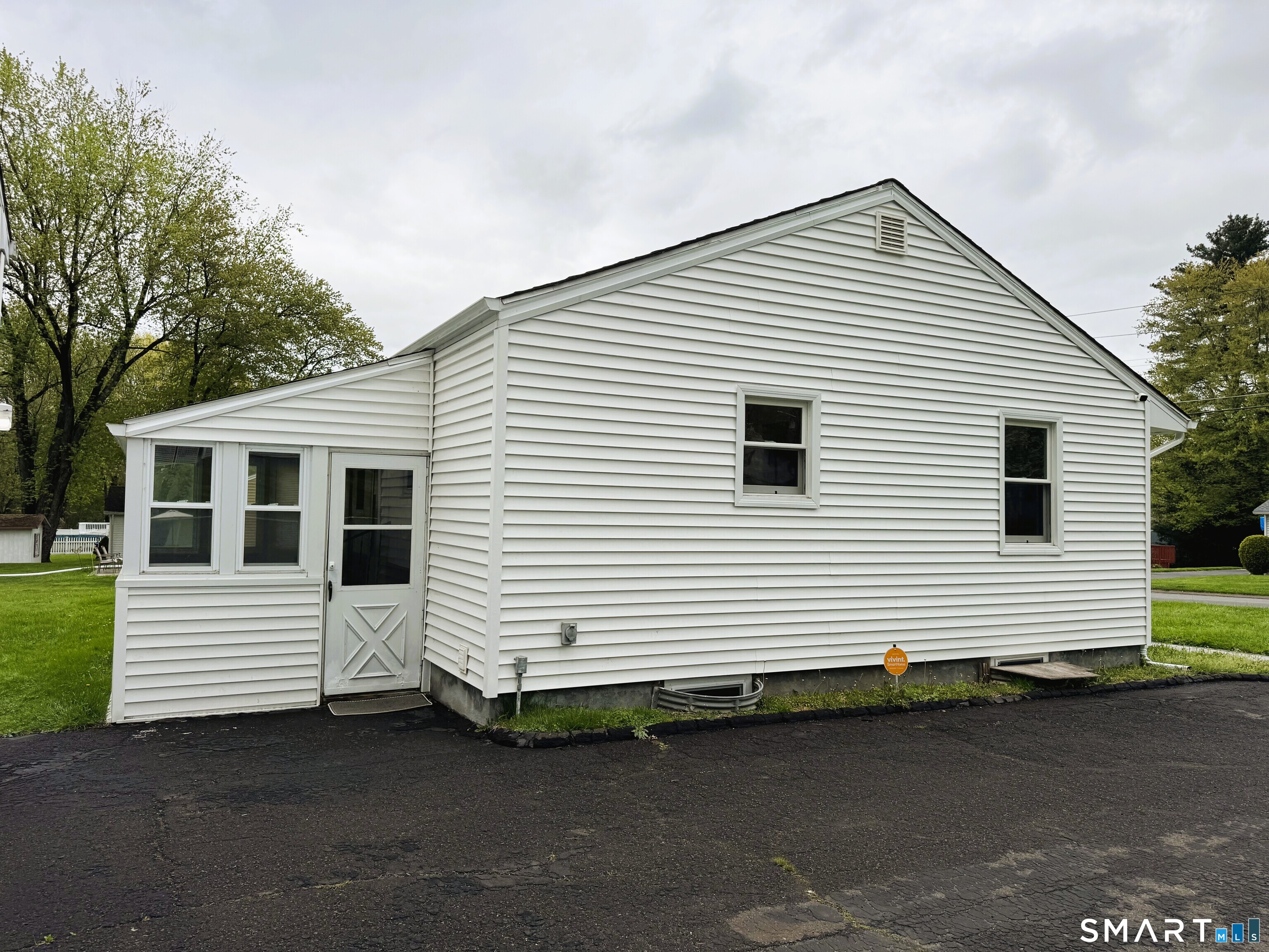 17 Cricket Road East Windsor CT 06088