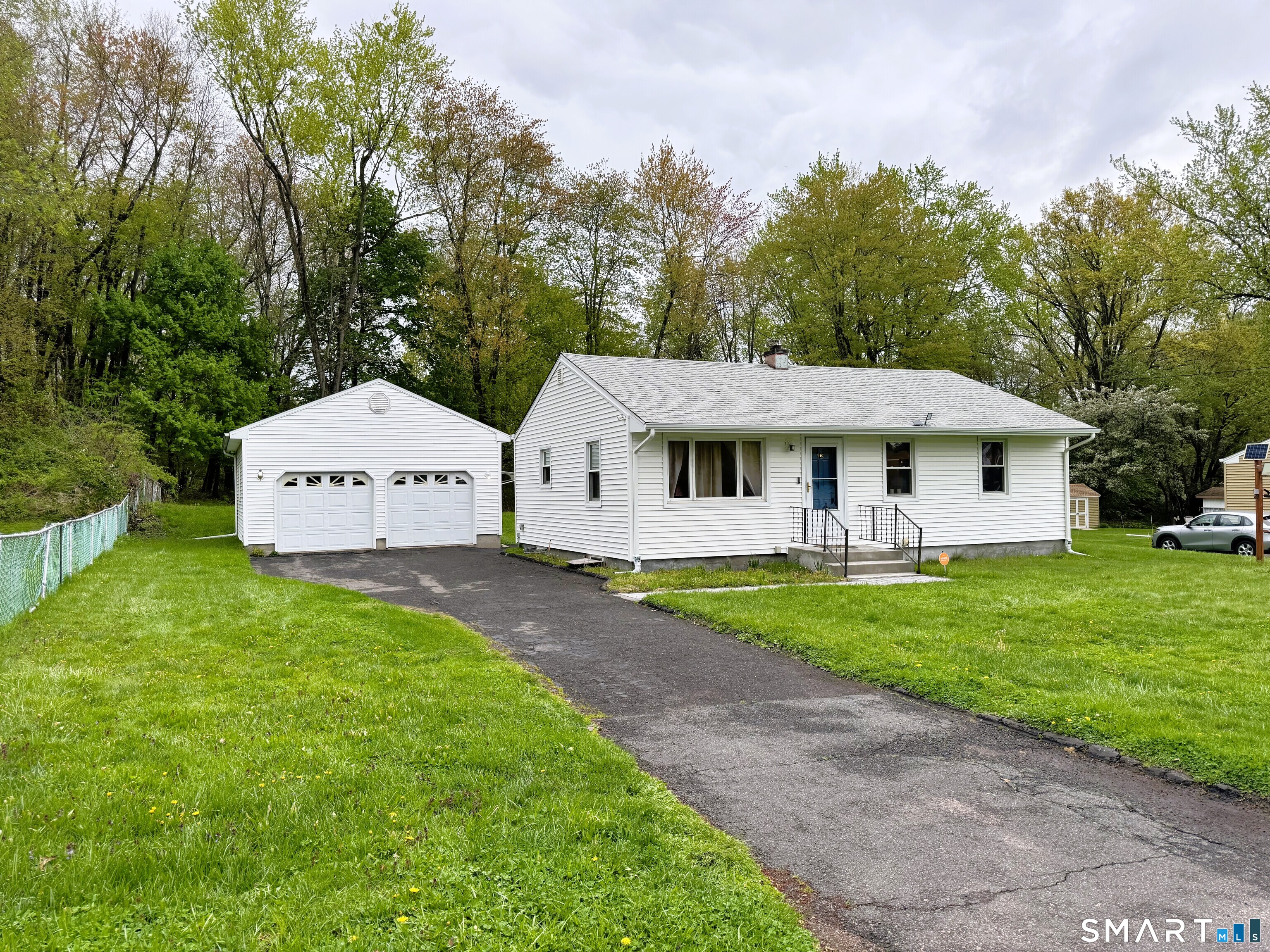 17 Cricket Road East Windsor CT 06088