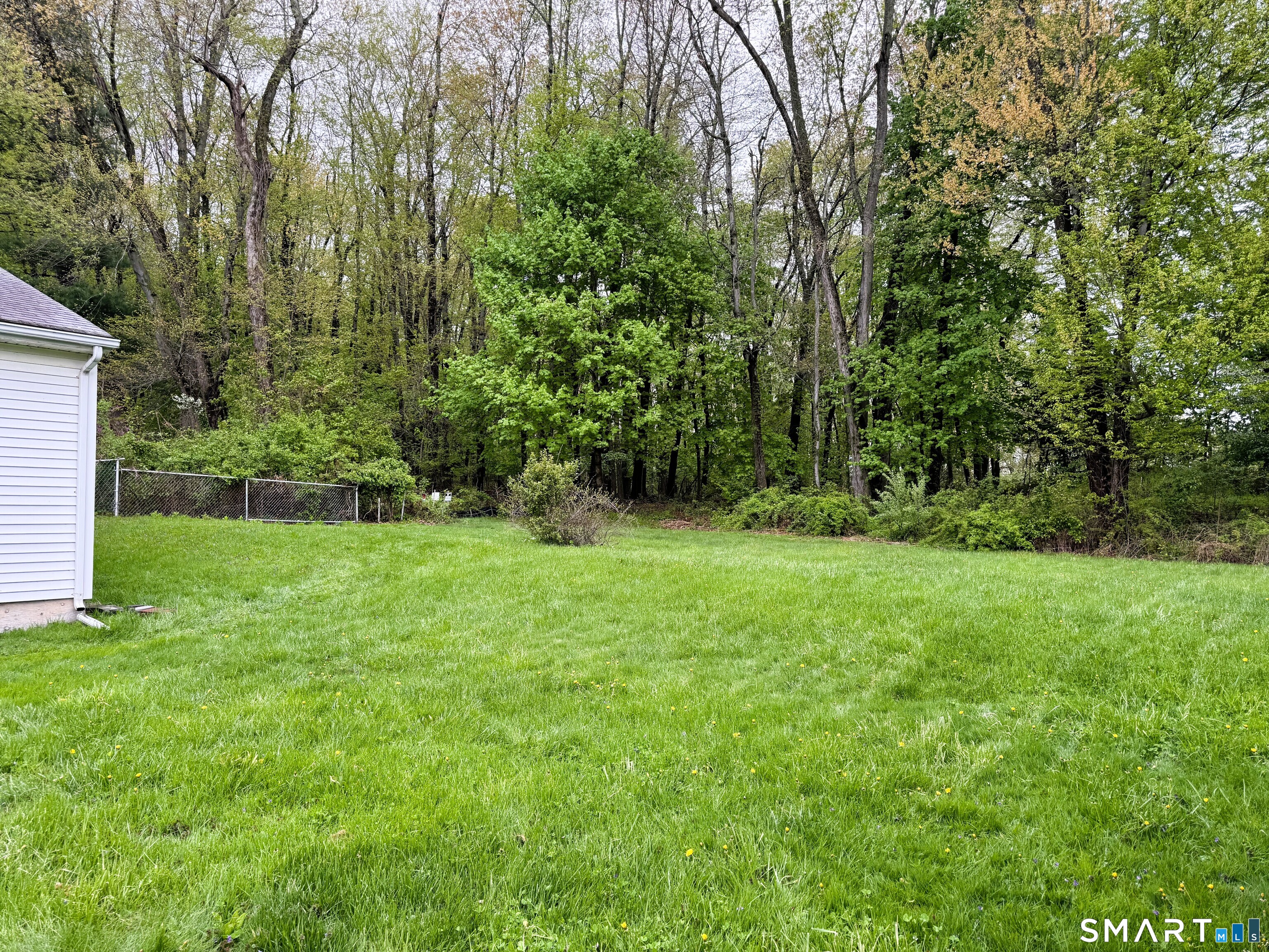 17 Cricket Road East Windsor CT 06088