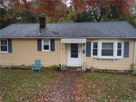 17 Robincrest Drive Waterbury CT 06708