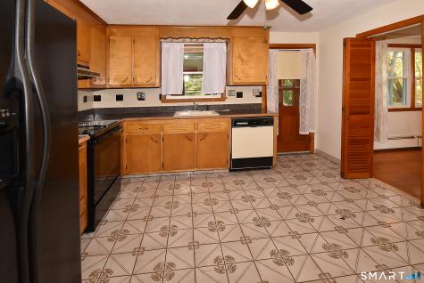 132 Ridge Crest Circle Wethersfield CT 06109