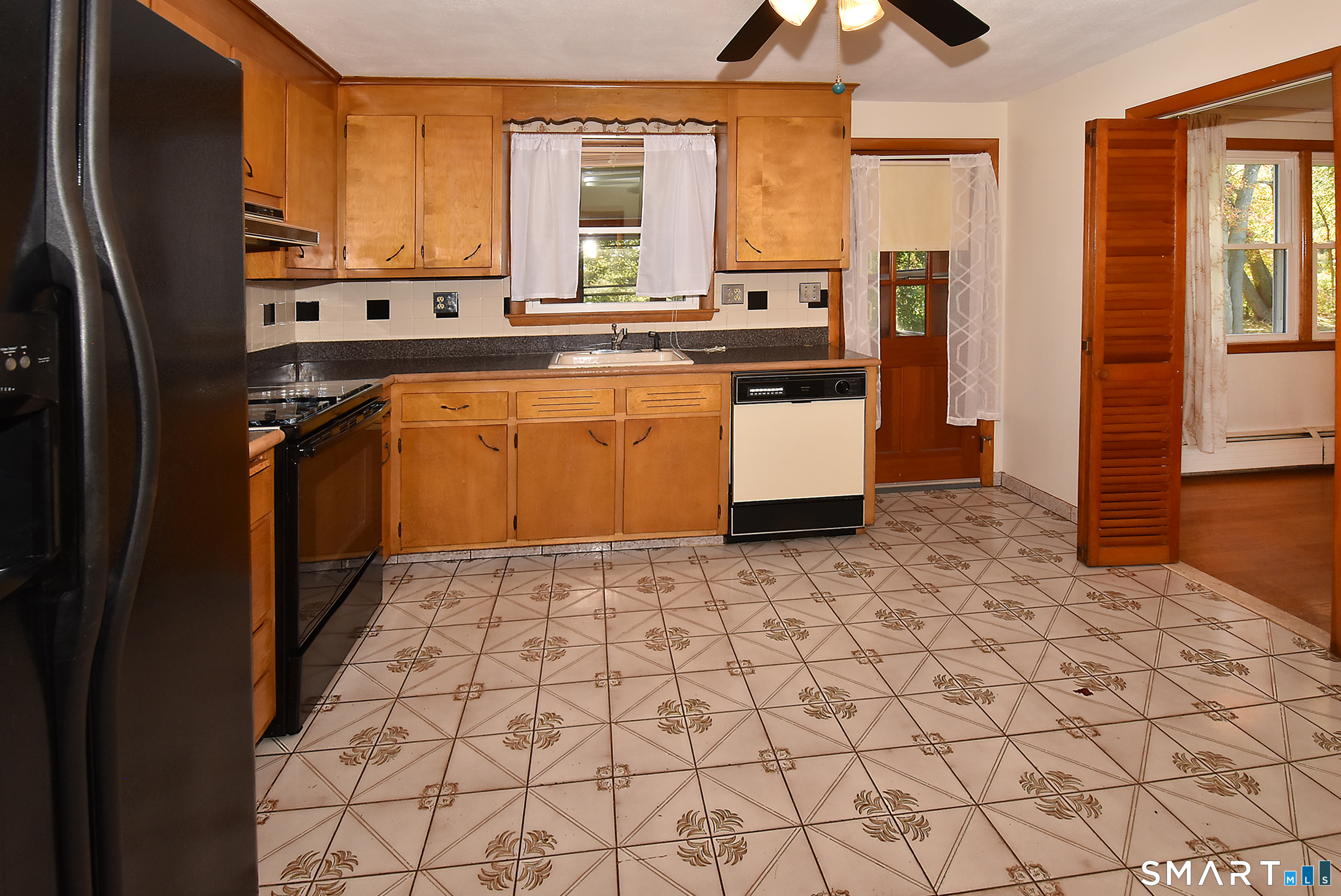 132 Ridge Crest Circle Wethersfield CT 06109