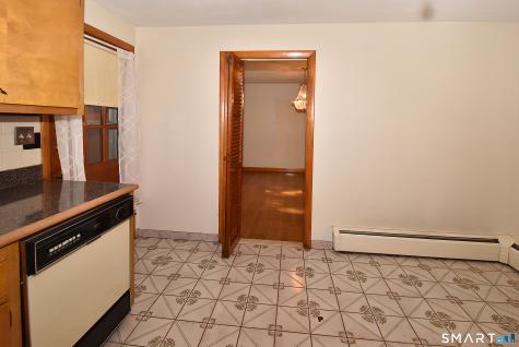 132 Ridge Crest Circle Wethersfield CT 06109