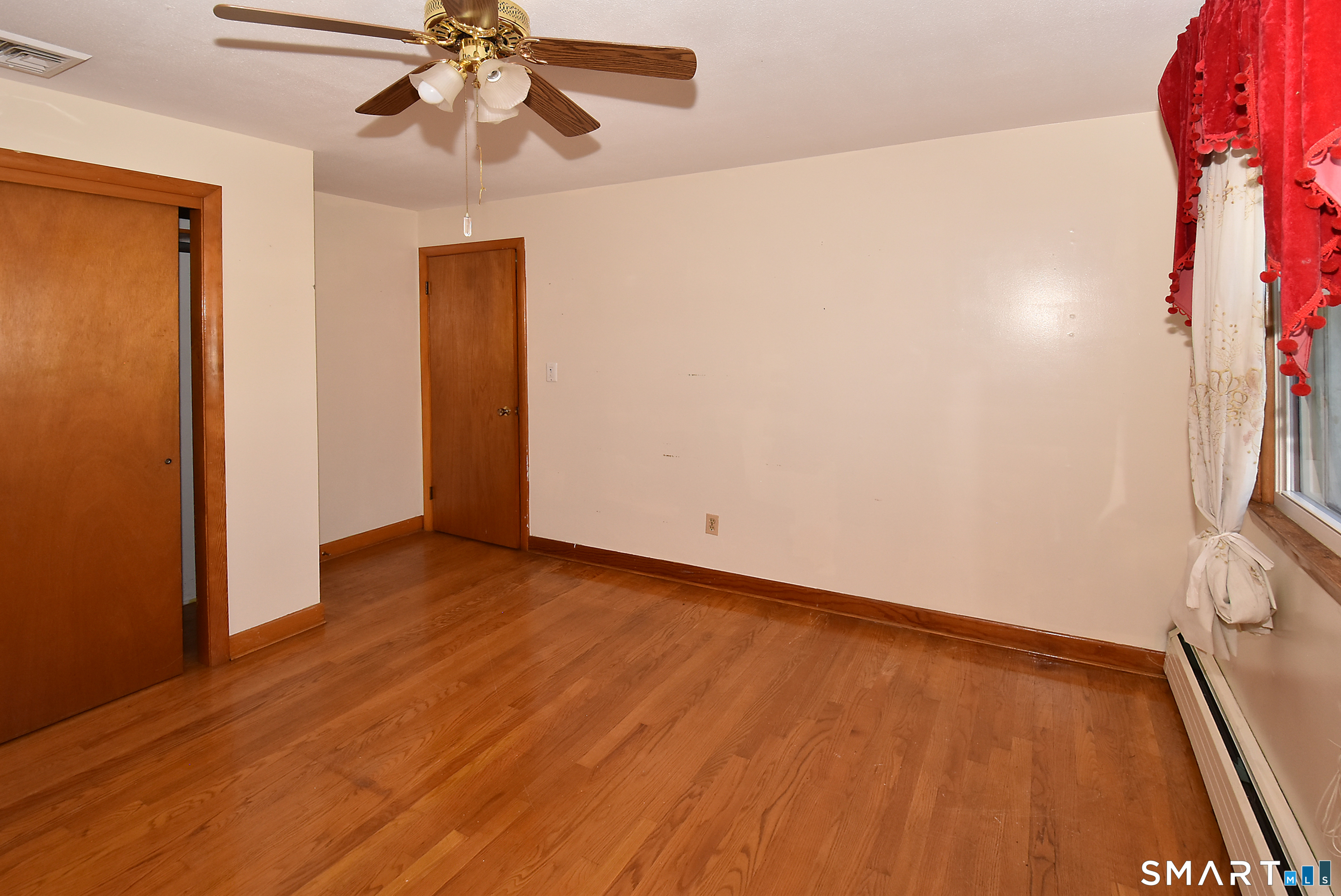 132 Ridge Crest Circle Wethersfield CT 06109