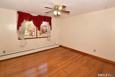 132 Ridge Crest Circle Wethersfield CT 06109