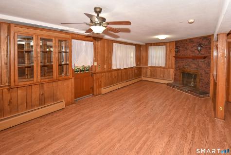132 Ridge Crest Circle Wethersfield CT 06109