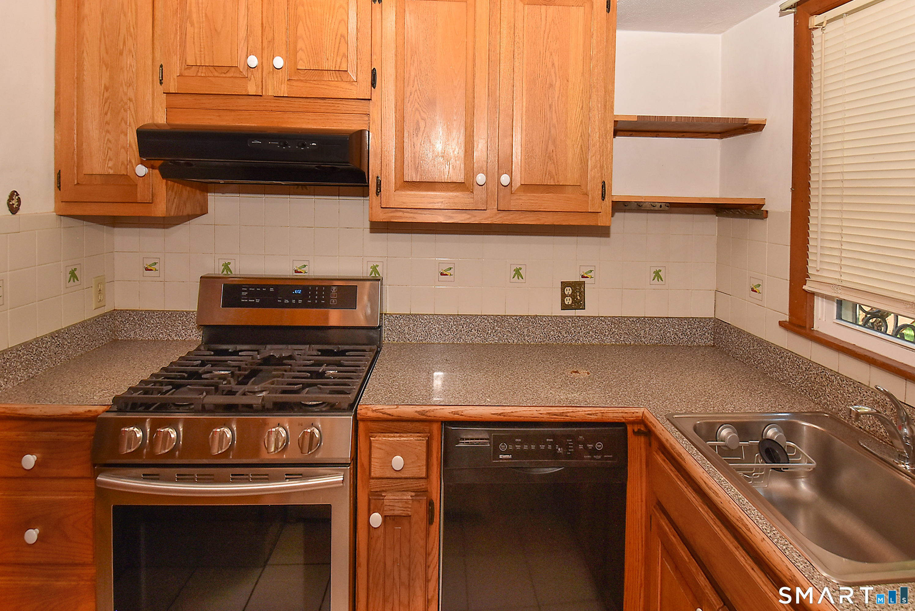 132 Ridge Crest Circle Wethersfield CT 06109