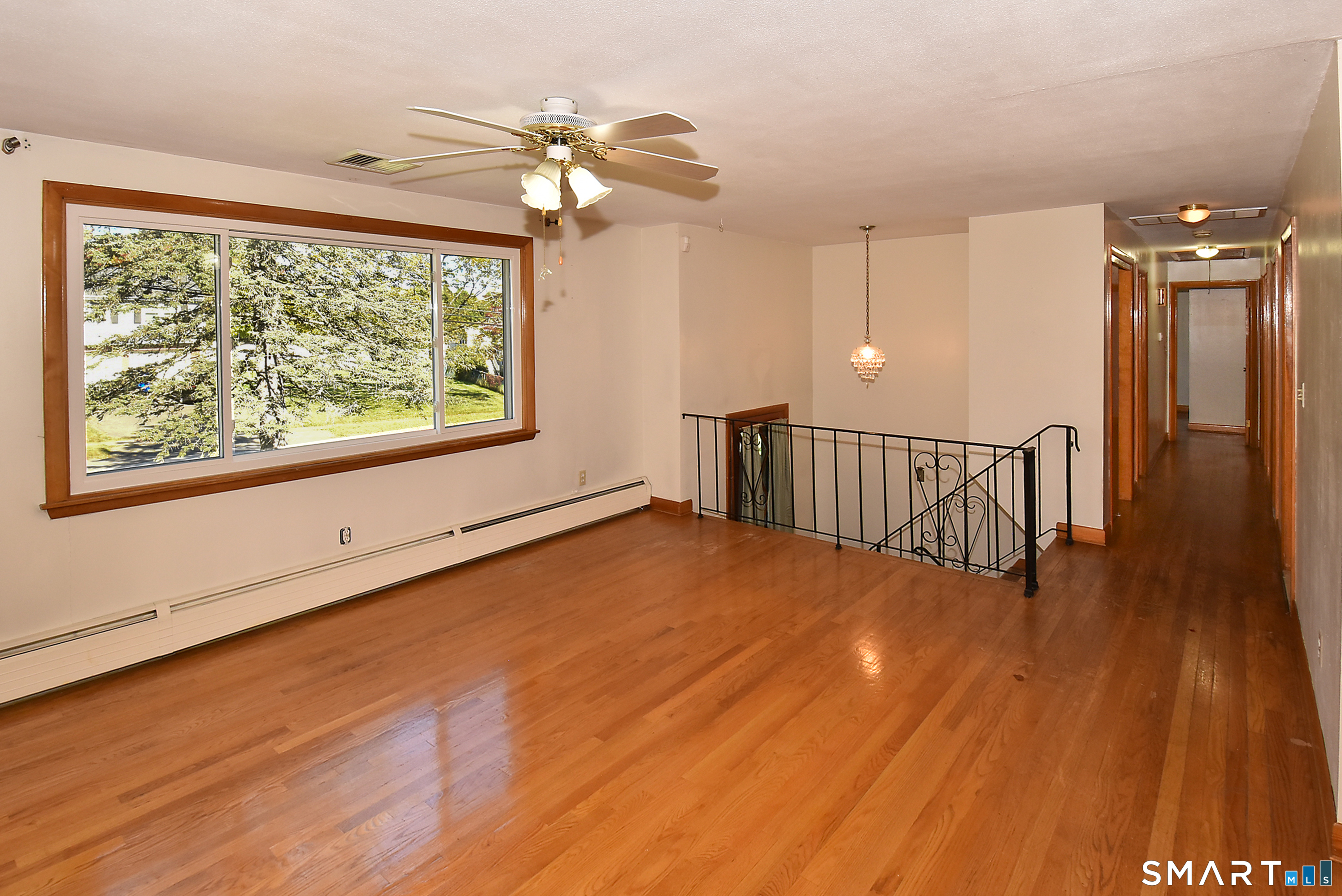 132 Ridge Crest Circle Wethersfield CT 06109