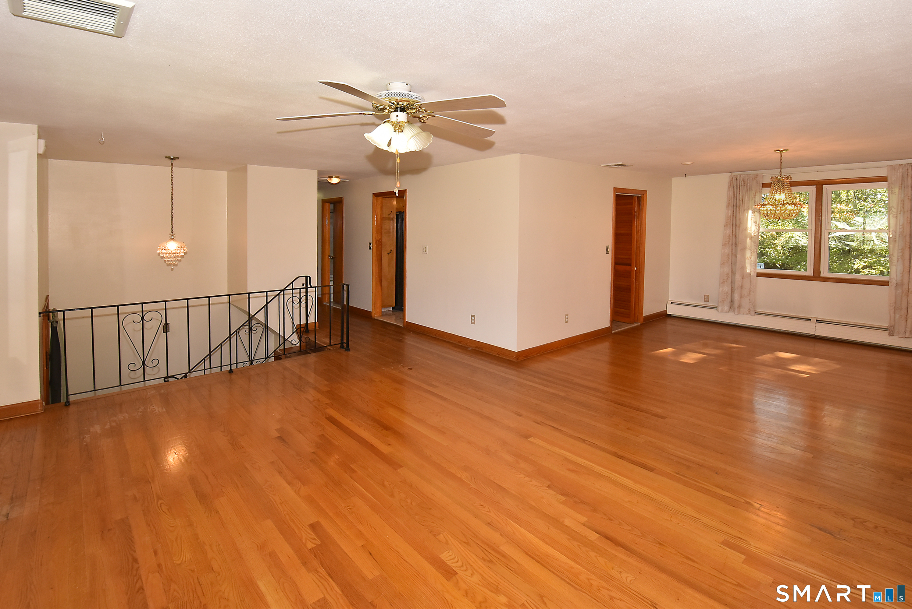 132 Ridge Crest Circle Wethersfield CT 06109