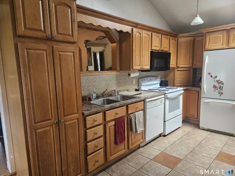 385 Fall Mountain Road Bristol CT 06010