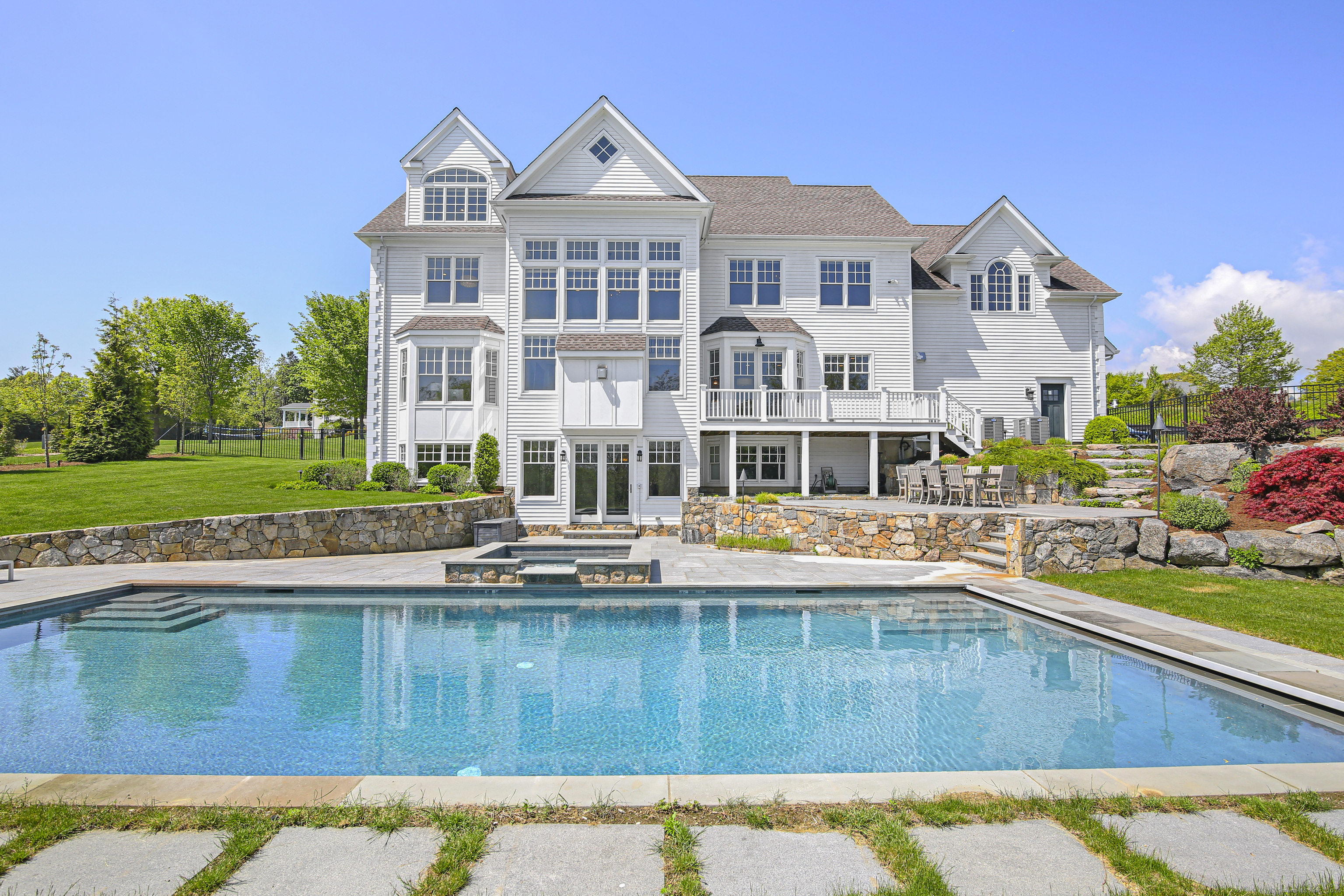 10 Meadow Ridge Road Fairfield CT 06890