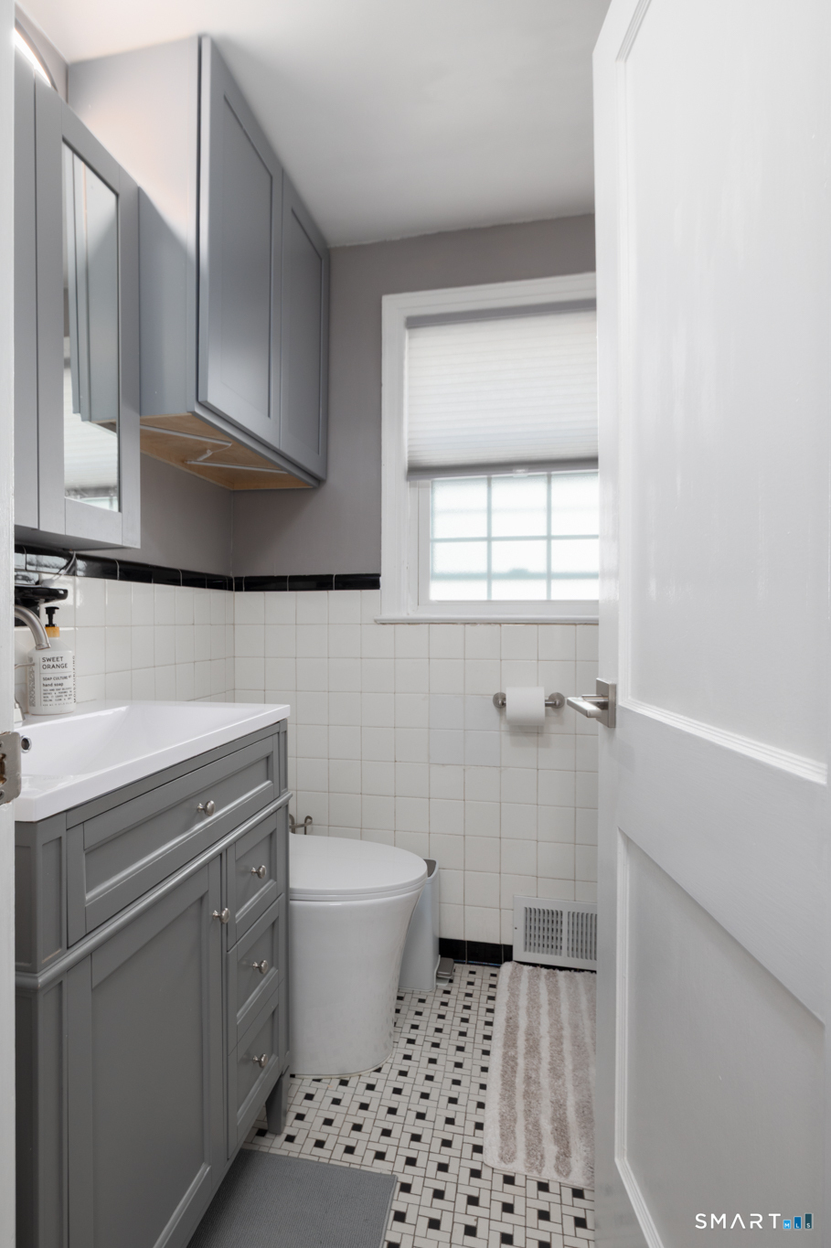 302 Brimfield Road Wethersfield CT 06109