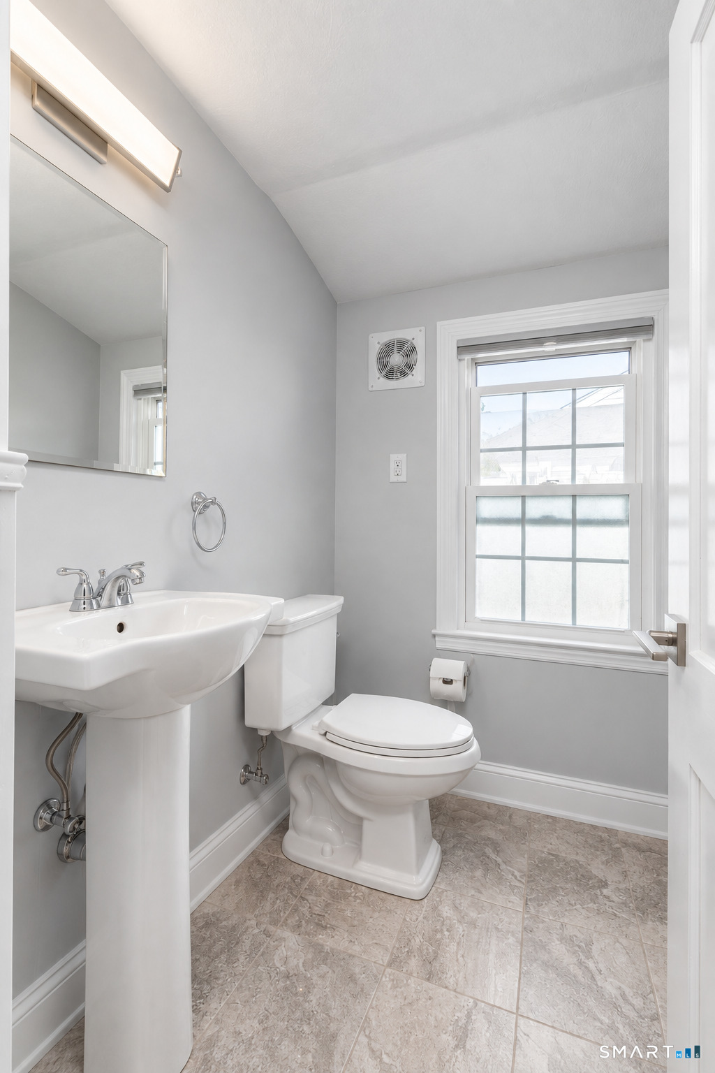 302 Brimfield Road Wethersfield CT 06109