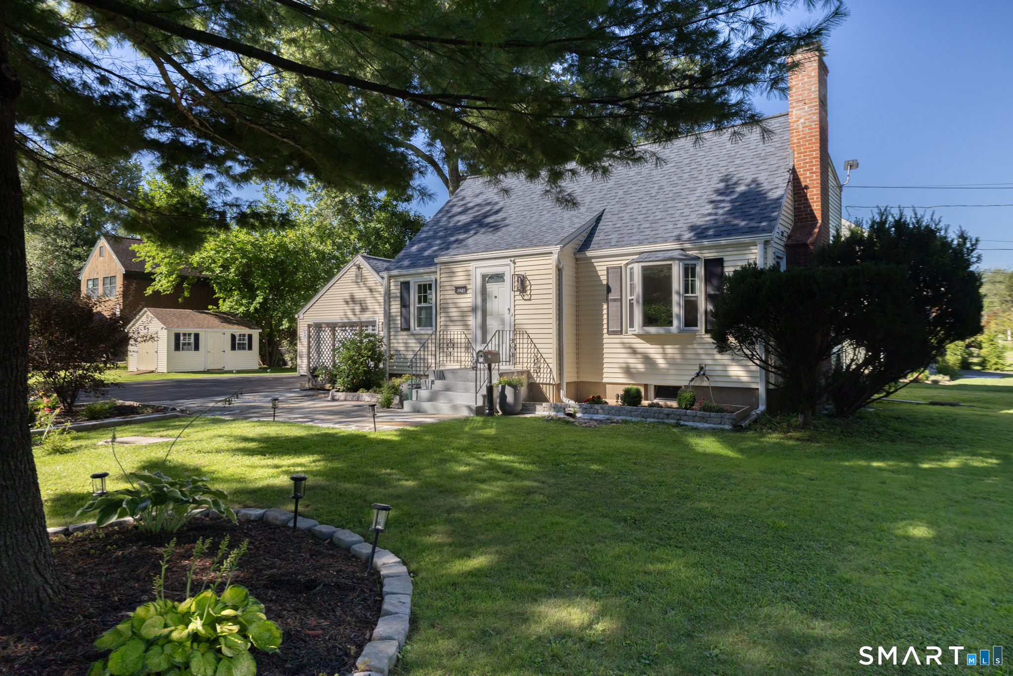 302 Brimfield Road Wethersfield CT 06109