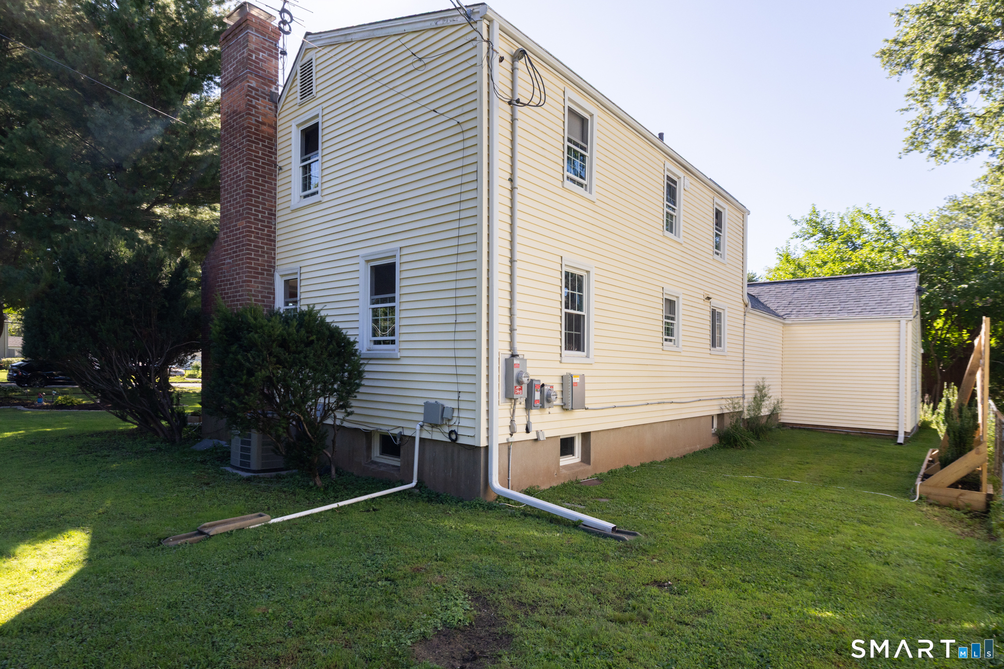 302 Brimfield Road Wethersfield CT 06109