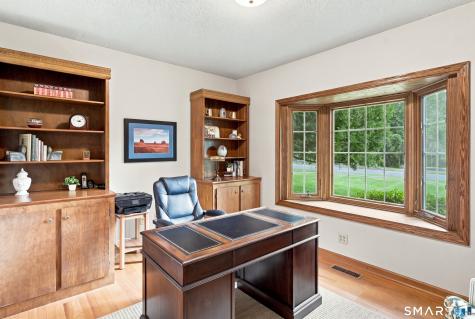 595 Tamarack Road Cheshire CT 06410