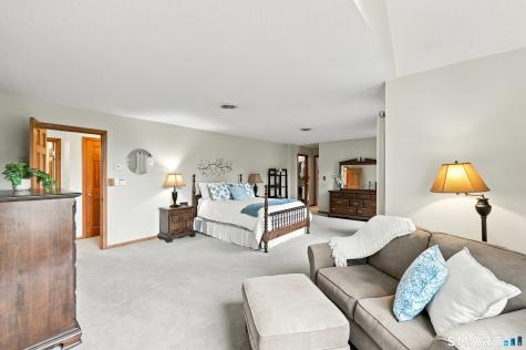 595 Tamarack Road Cheshire CT 06410