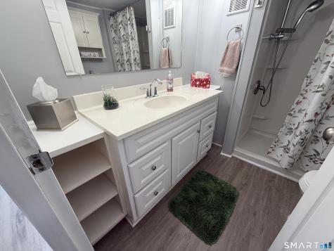 28 Woodland Trail Killingworth CT 06419