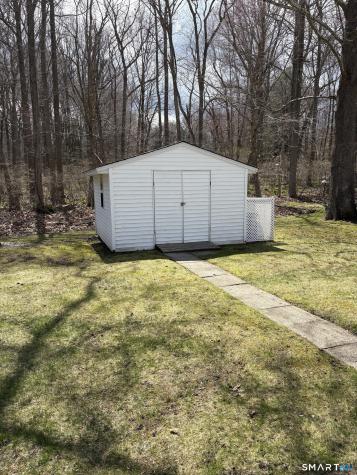 28 Woodland Trail Killingworth CT 06419
