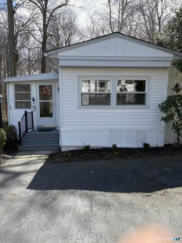 28 Woodland Trail Killingworth CT 06419