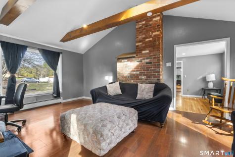 31 Coach Drive North Haven CT 06473