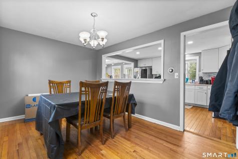 31 Coach Drive North Haven CT 06473