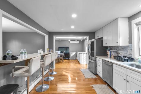 31 Coach Drive North Haven CT 06473