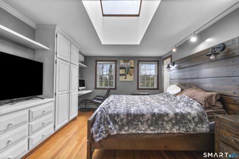 31 Coach Drive North Haven CT 06473