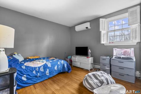 31 Coach Drive North Haven CT 06473