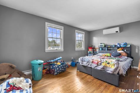31 Coach Drive North Haven CT 06473