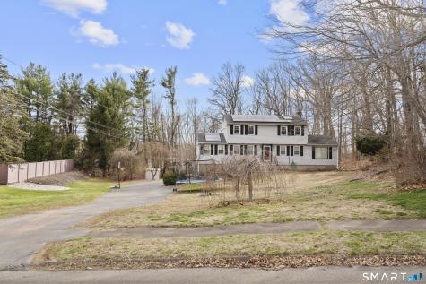 31 Coach Drive North Haven CT 06473
