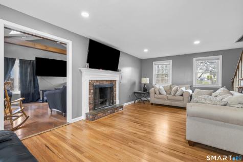 31 Coach Drive North Haven CT 06473
