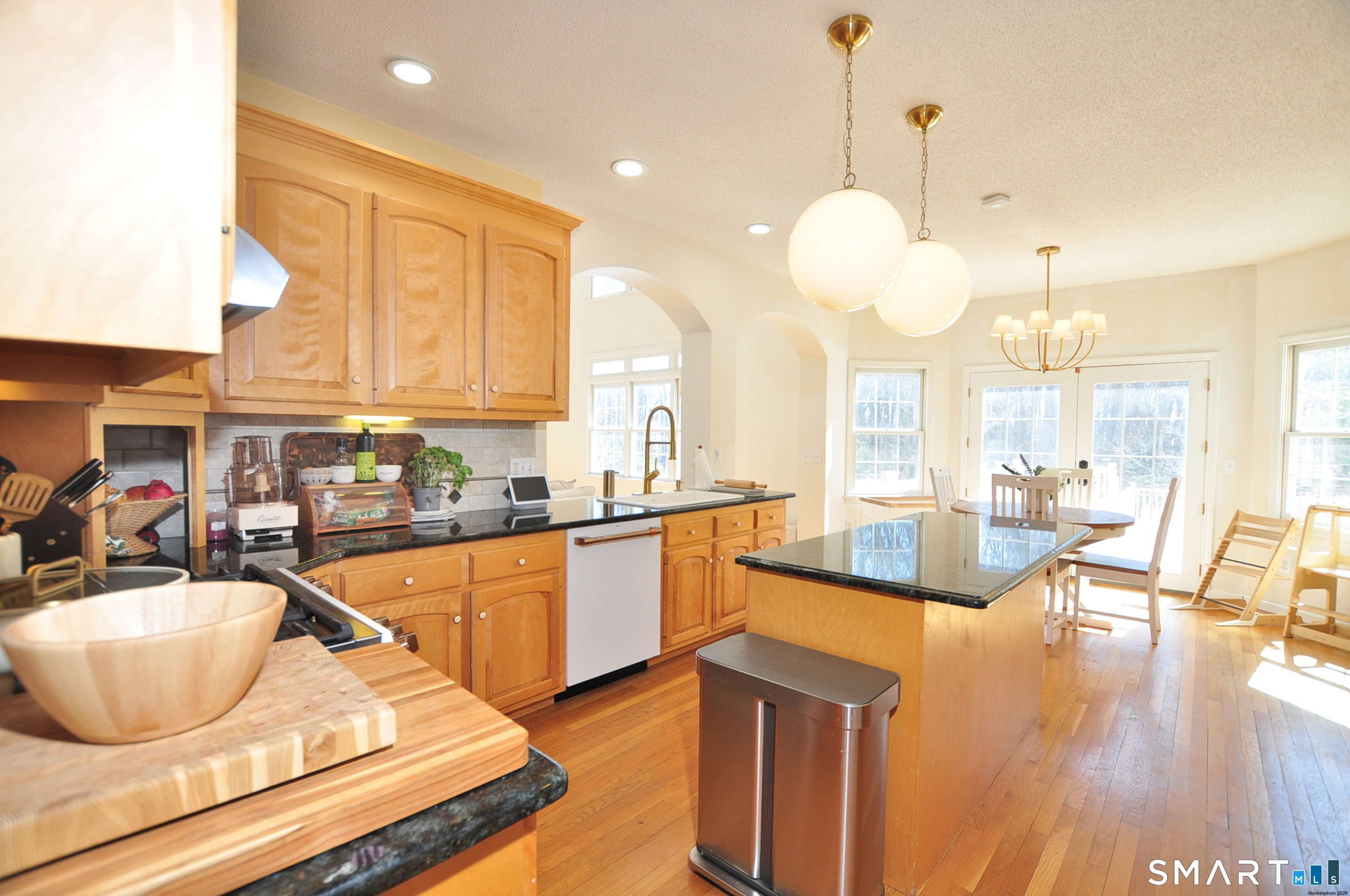 112 Gilbert Lane South Windsor CT 06074