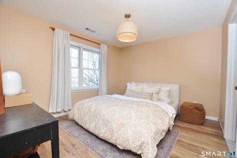 112 Gilbert Lane South Windsor CT 06074