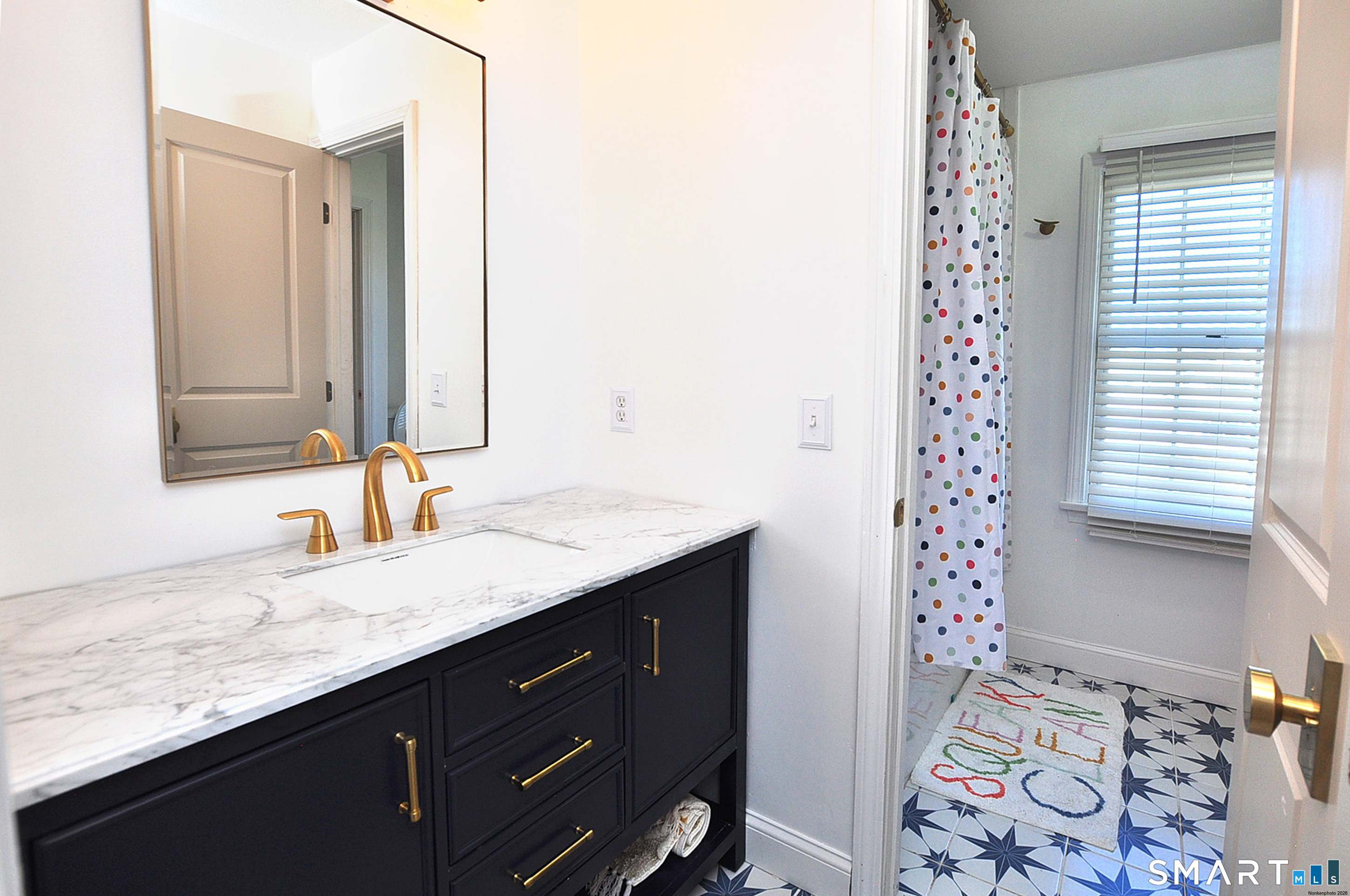 112 Gilbert Lane South Windsor CT 06074