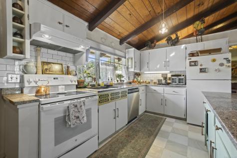 92 Minortown Road Woodbury CT 06798