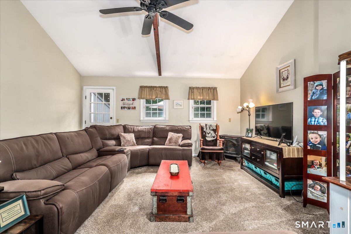 10 North Beech Tree Road Brookfield CT 06804