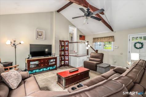 10 North Beech Tree Road Brookfield CT 06804