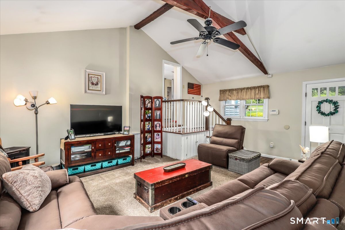 10 North Beech Tree Road Brookfield CT 06804