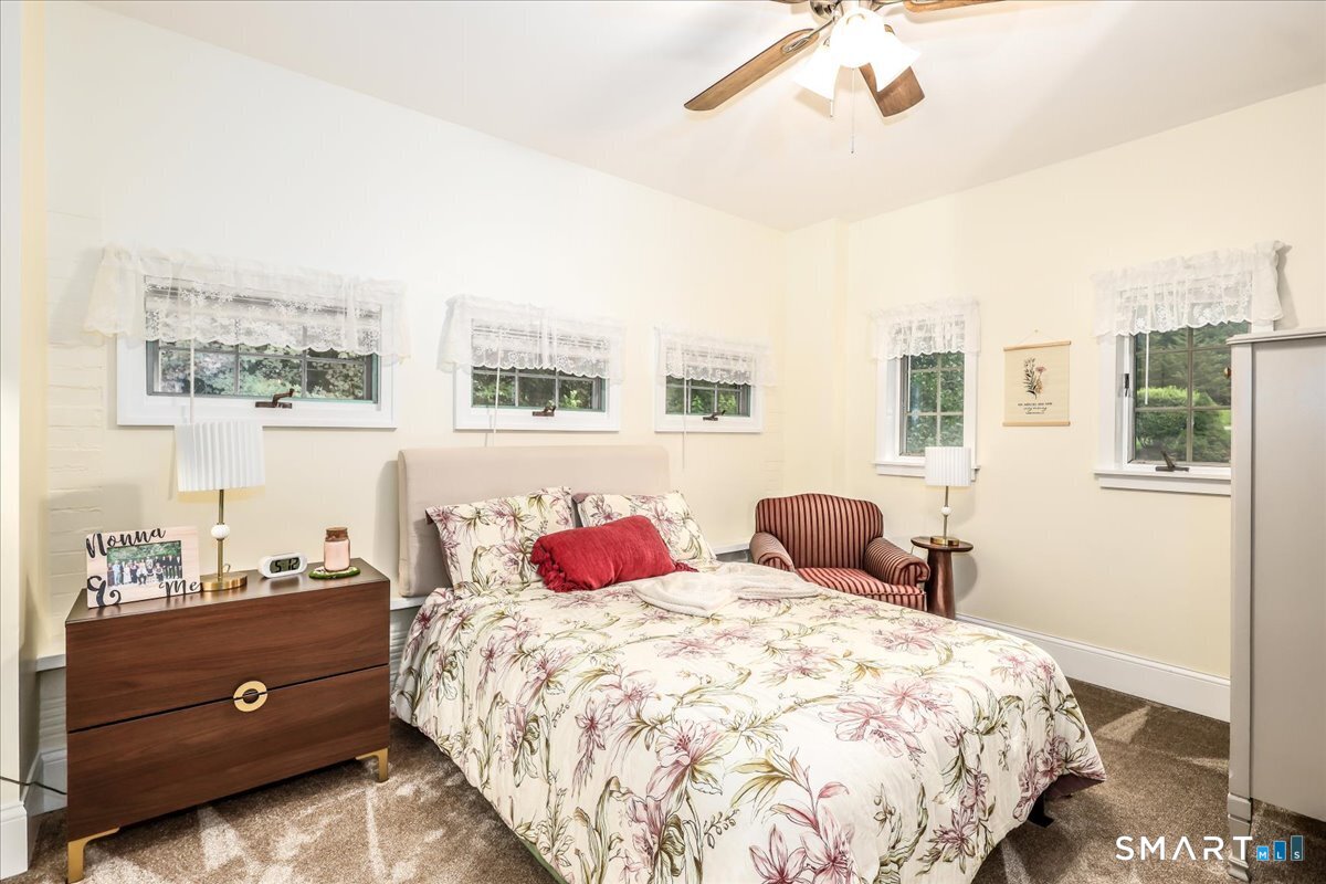 10 North Beech Tree Road Brookfield CT 06804