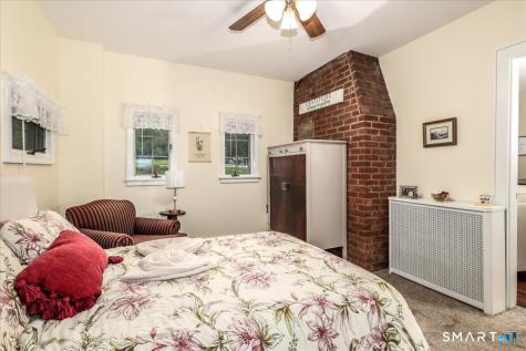 10 North Beech Tree Road Brookfield CT 06804