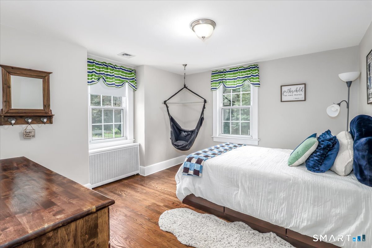 10 North Beech Tree Road Brookfield CT 06804