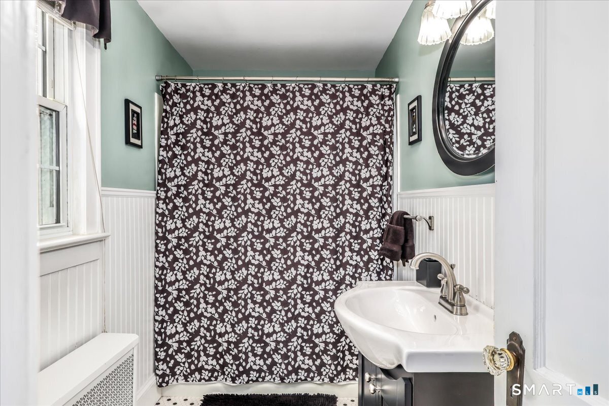 10 North Beech Tree Road Brookfield CT 06804