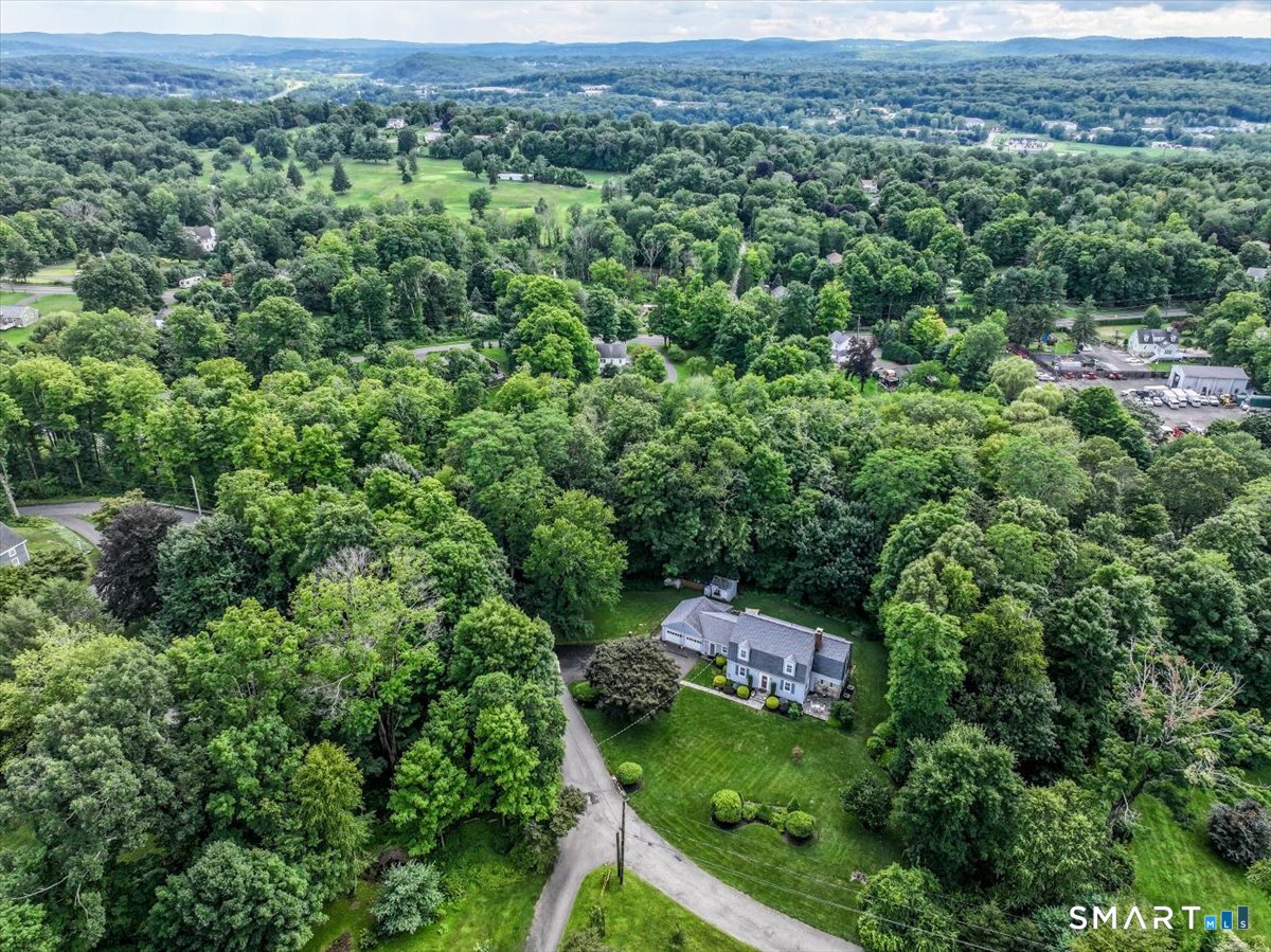 10 North Beech Tree Road Brookfield CT 06804