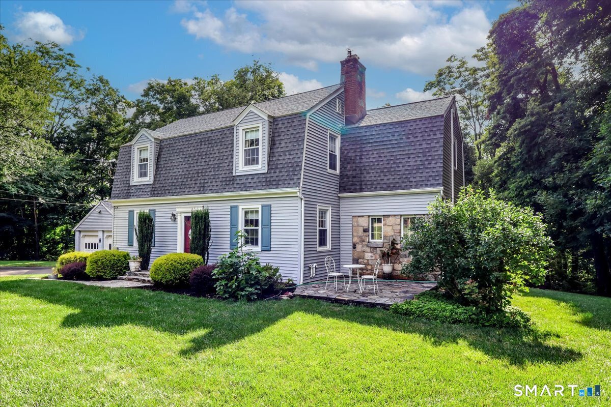 10 North Beech Tree Road Brookfield CT 06804