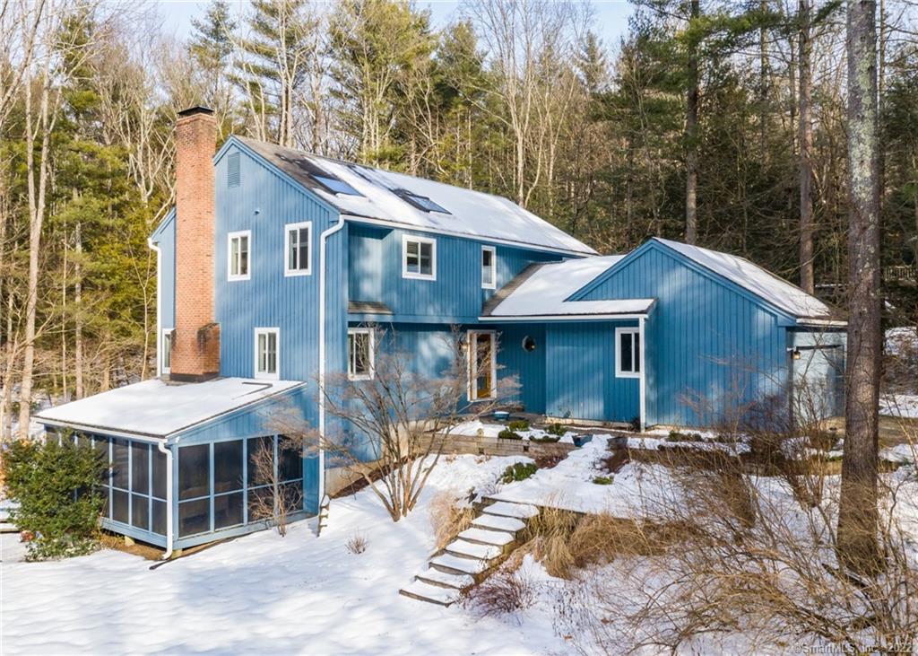 24 Woodhaven Drive Simsbury CT 06070