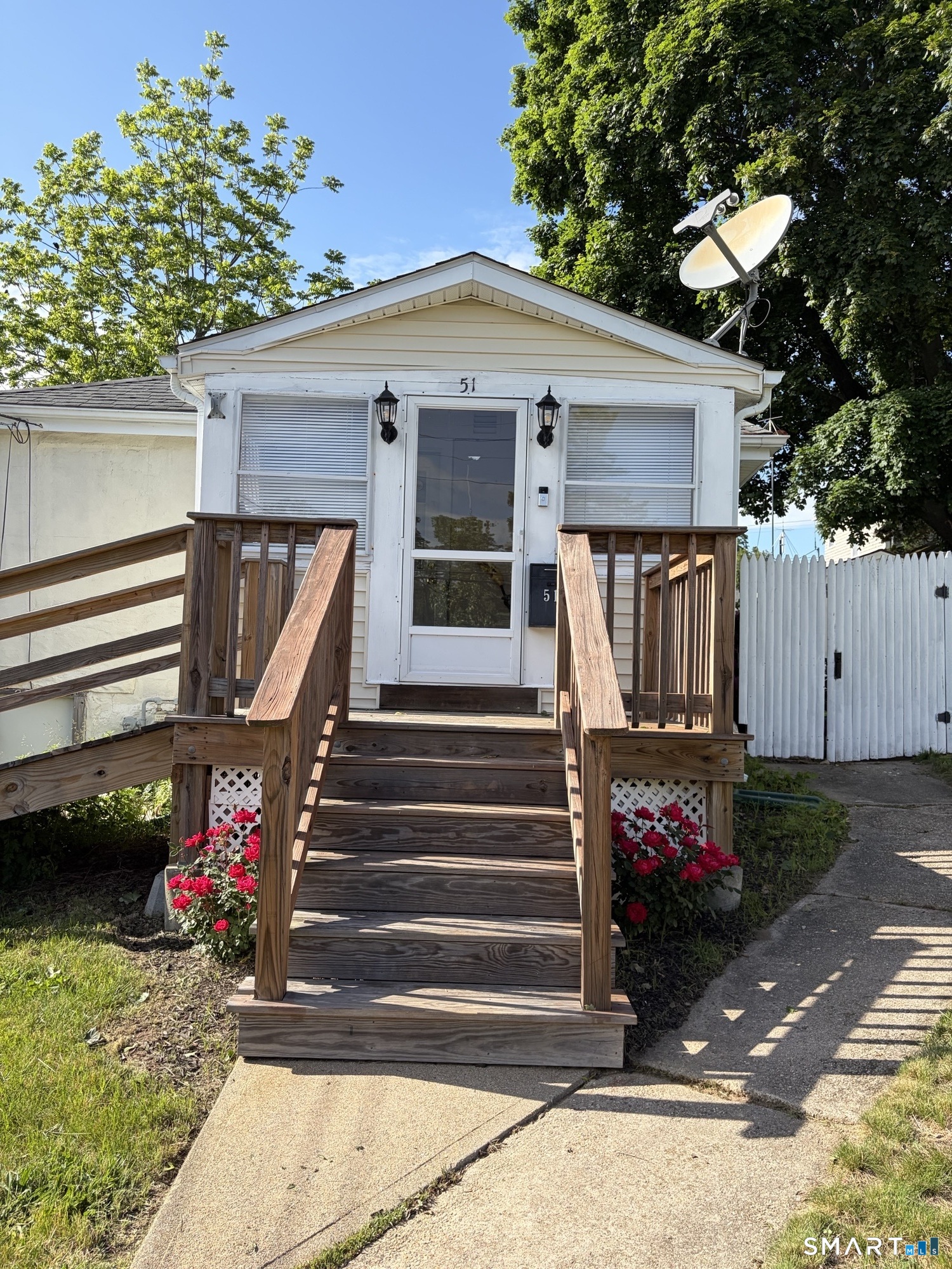 51 Dell Avenue New London CT 06320