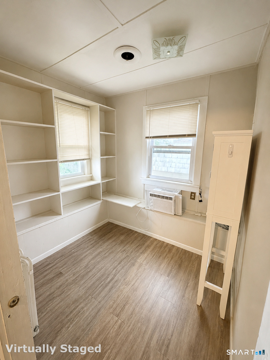 51 Dell Avenue New London CT 06320